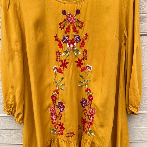 Jodifl Floral Embroidered High Low Flowy Dress Size Large Golden Yellow - Picture 2 of 9